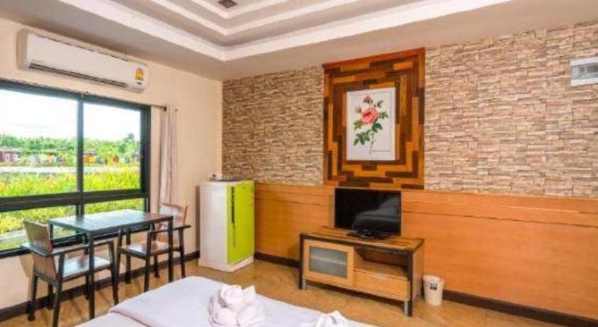 Prew Lom Chom Nam Resort Ban Phan Sadet Nok Exterior photo