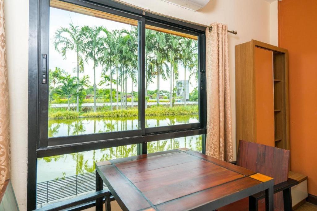 Prew Lom Chom Nam Resort Ban Phan Sadet Nok Exterior photo