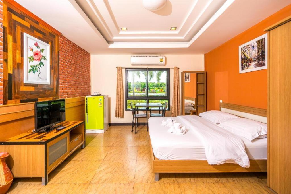 Prew Lom Chom Nam Resort Ban Phan Sadet Nok Exterior photo